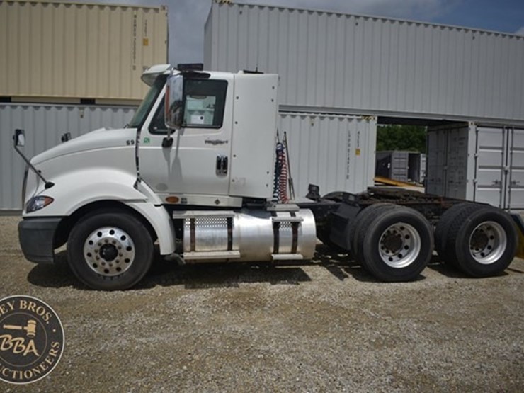 2014-international-prostar-image-81