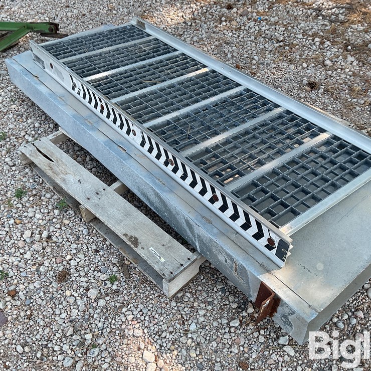 Aluminum Trailer Ramp