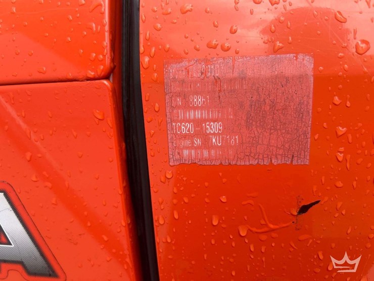 2020-kubota-3901dt-4wd-37hp-utility-loader-tractor-image-1