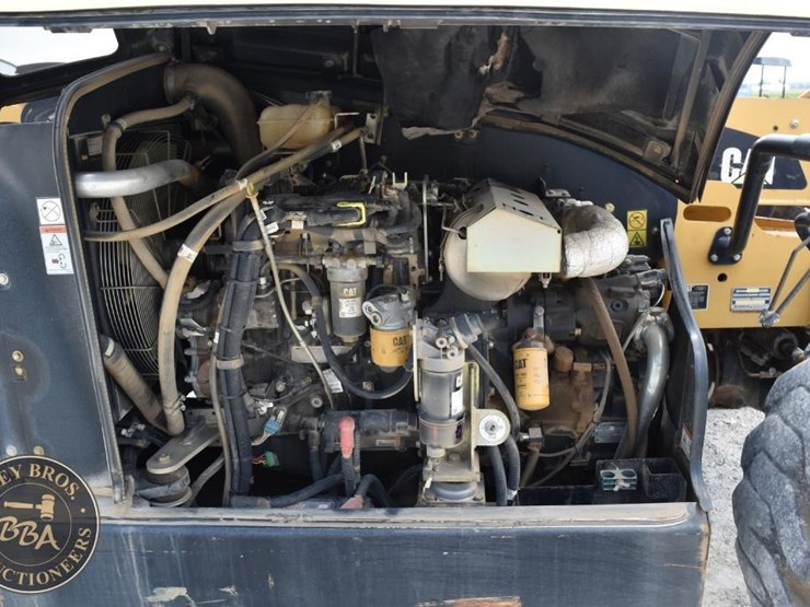 2014-caterpillar-th407c-image-38