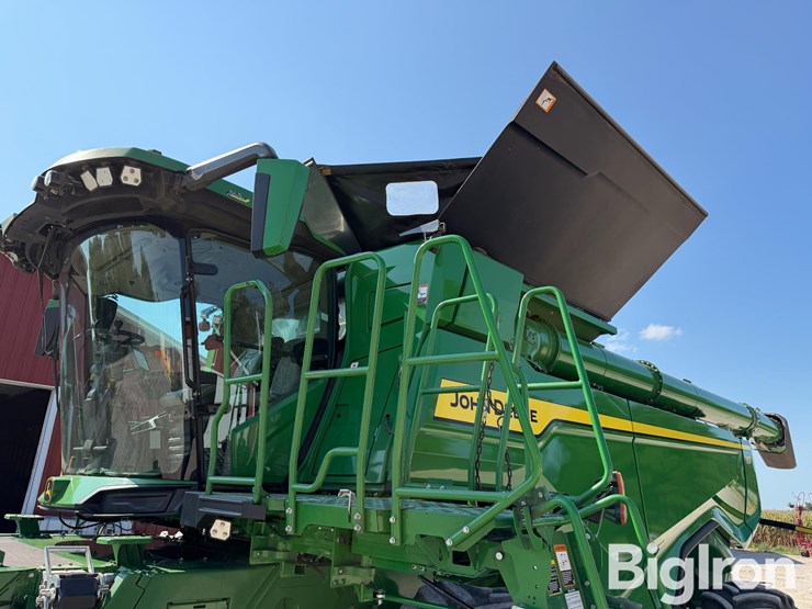 2023-john-deere-x9-1000-image-9