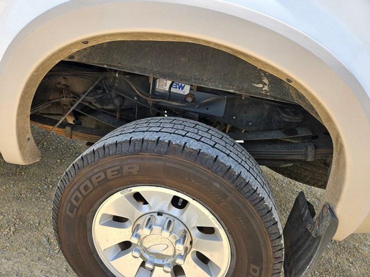 2008-ford-f350-image-30