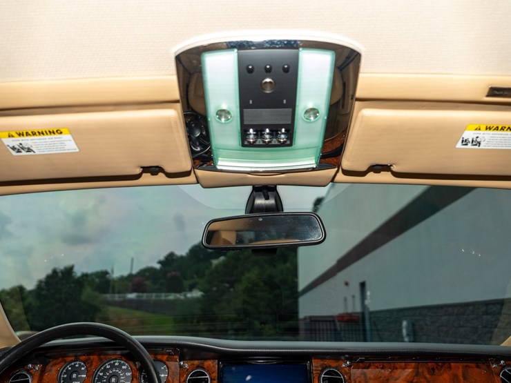#110-•-2014-rolls-royce-phantom-sedan-image-64