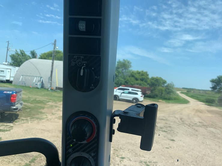 2017-new-holland-t5.120-image-22