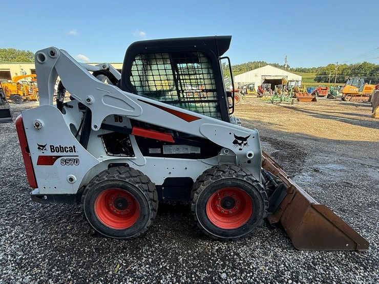 2017-bobcat-s570-image-5