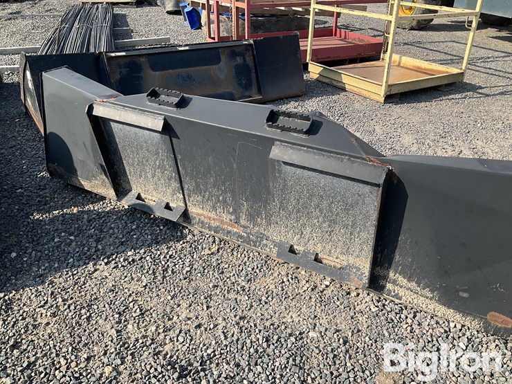skid-steer-bucket-image-13