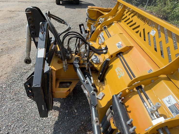 hla-snow-wing-4205w-snow-plow-image-7