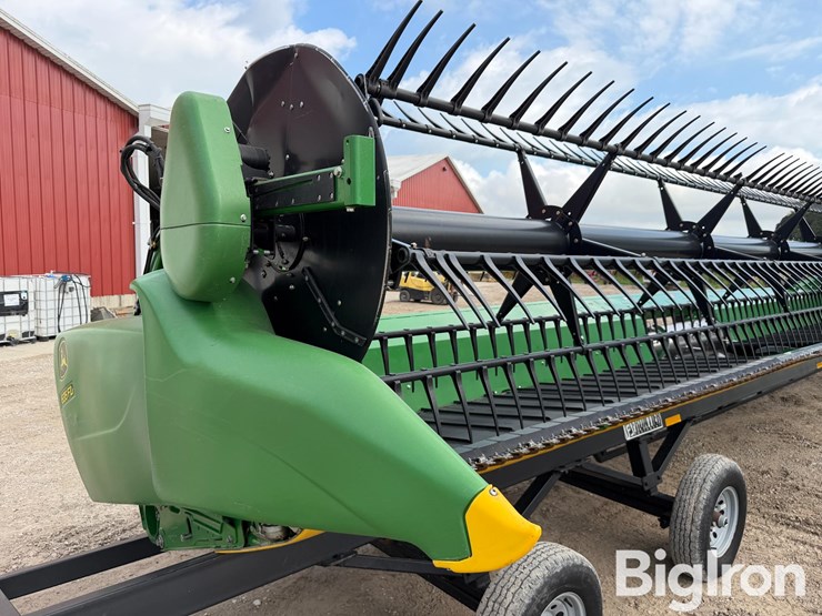 2017-john-deere-635-image-16