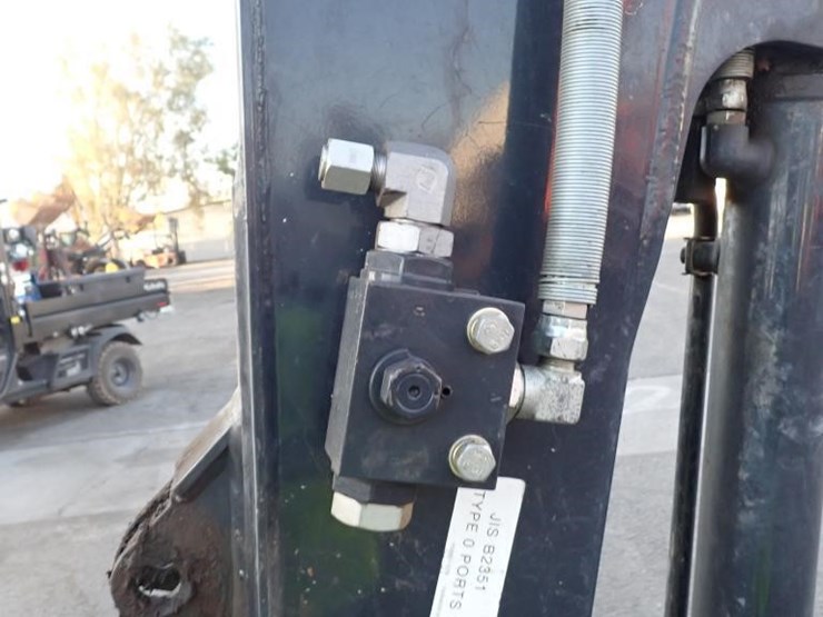 2023-deere-35g-image-8