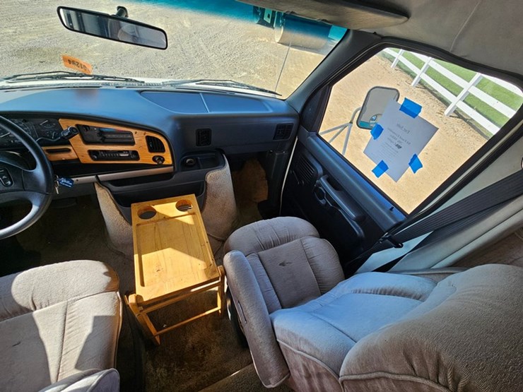 1994-ford-e350-image-19