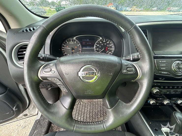 2018-nissan-pathfinder-image-12