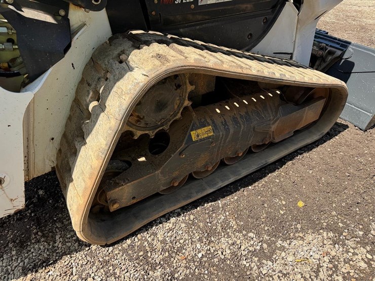 2020-bobcat-t66-image-19