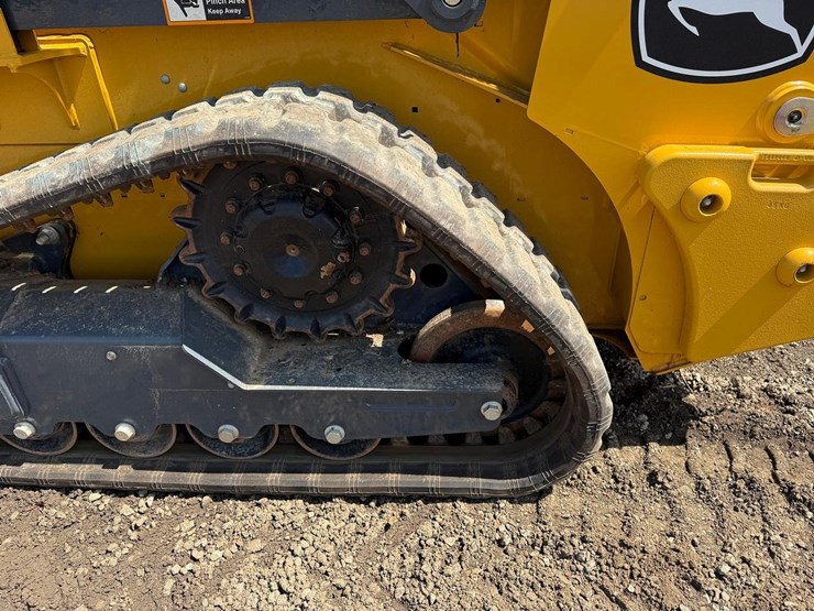 2024-deere-317g-image-20