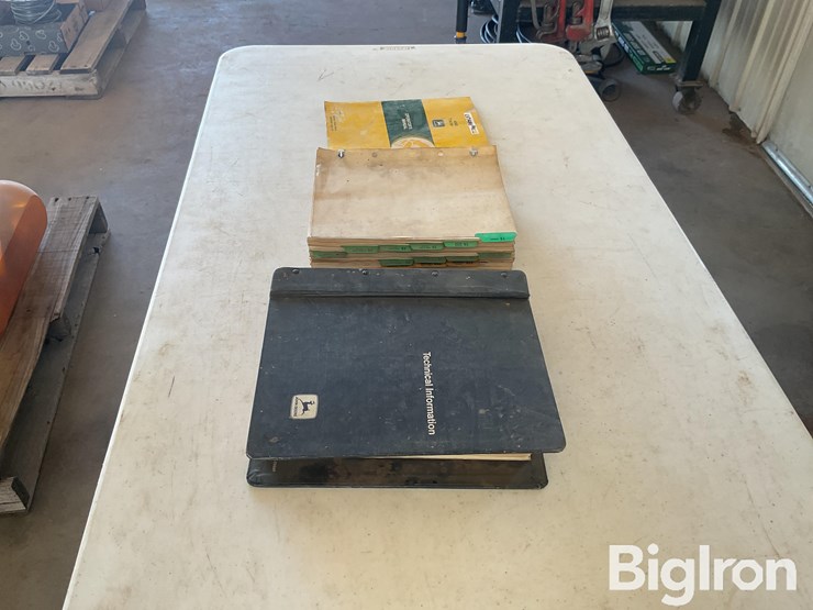 john-deere-4440-image-8