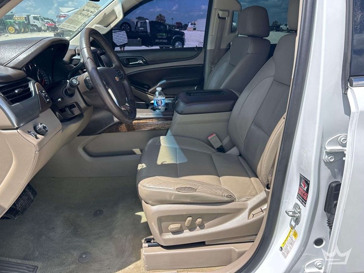 2016-chevrolet-tahoe-image-11
