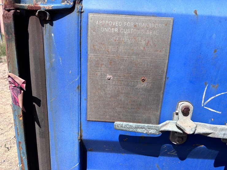 #1228-•-20ft-shipping-container-image-5