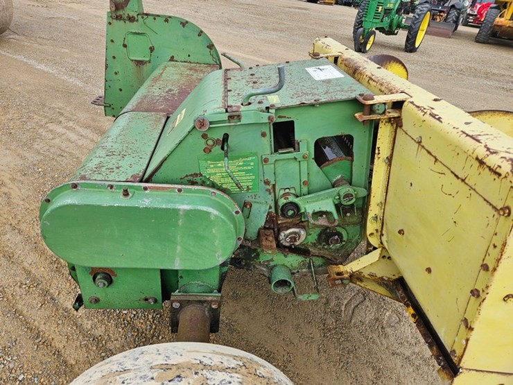 john-deere-3800-image-16