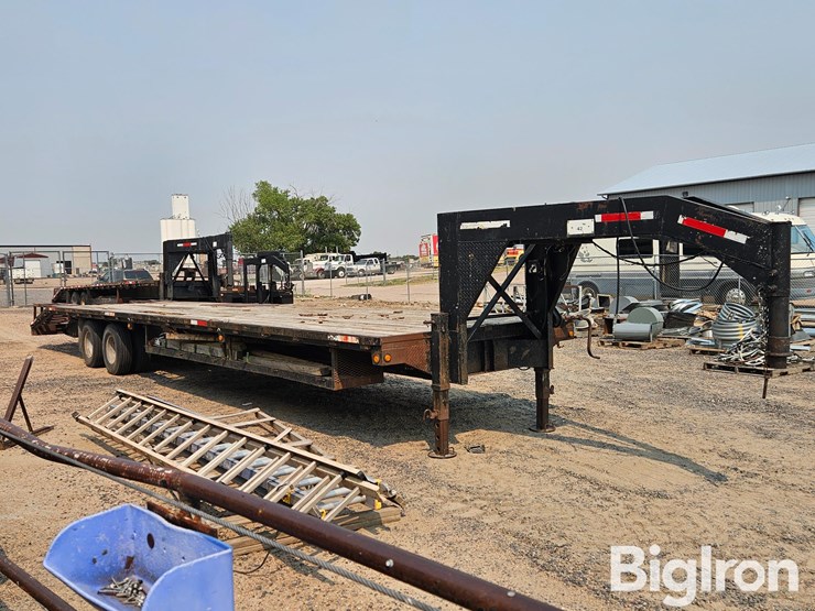 1998-temco-t/a-gooseneck-flatbed-trailer-image-4