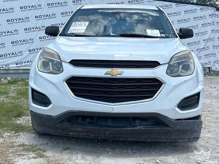 2017-chevrolet-equinox-image-26