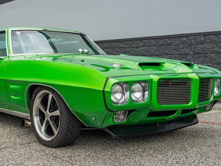 #109-•-1969-pontiac-fire-bird-coupe-image-10