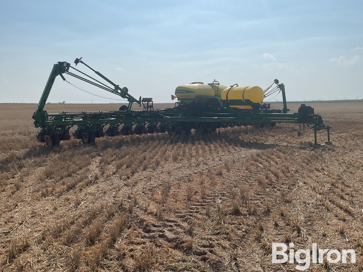 2006-john-deere-1770nt-image-3