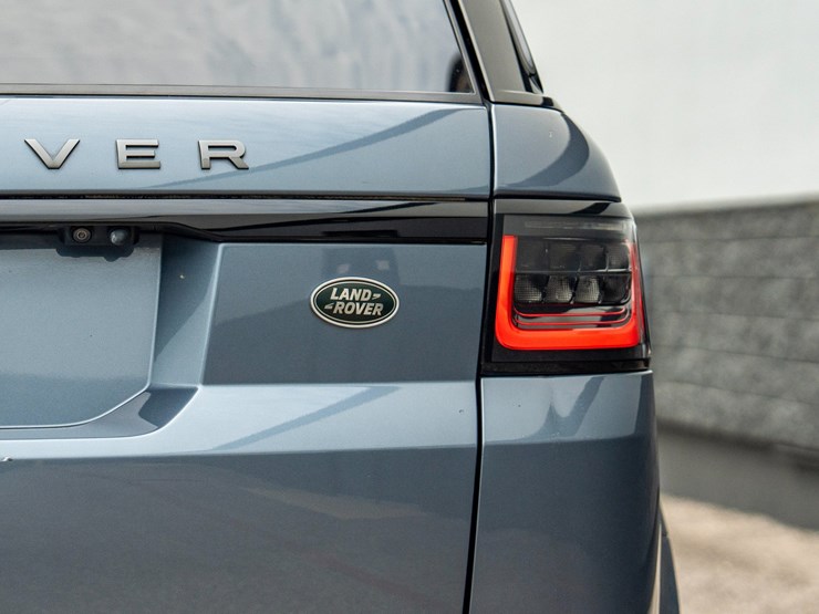 2022-land-rover-range-rover-image-30