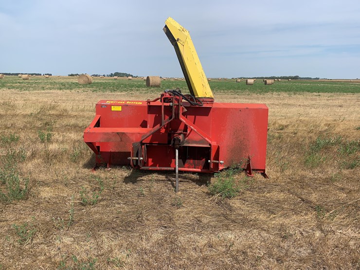 farm-king-snowblower-image-6