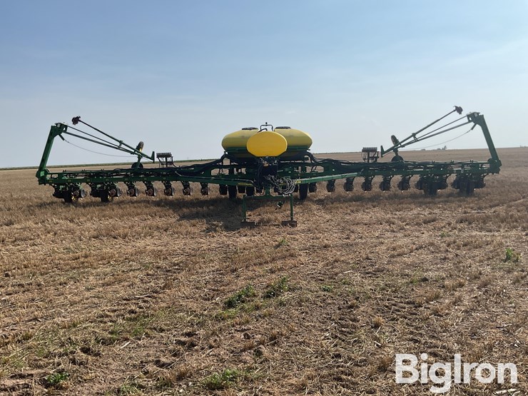 2006-john-deere-1770nt-image-2