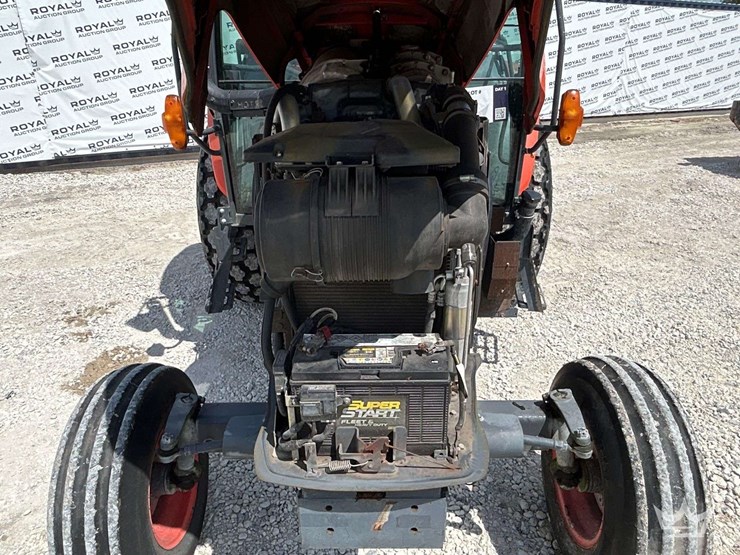 kubota-m5-111f-108hp-agricultural-tractor-image-7