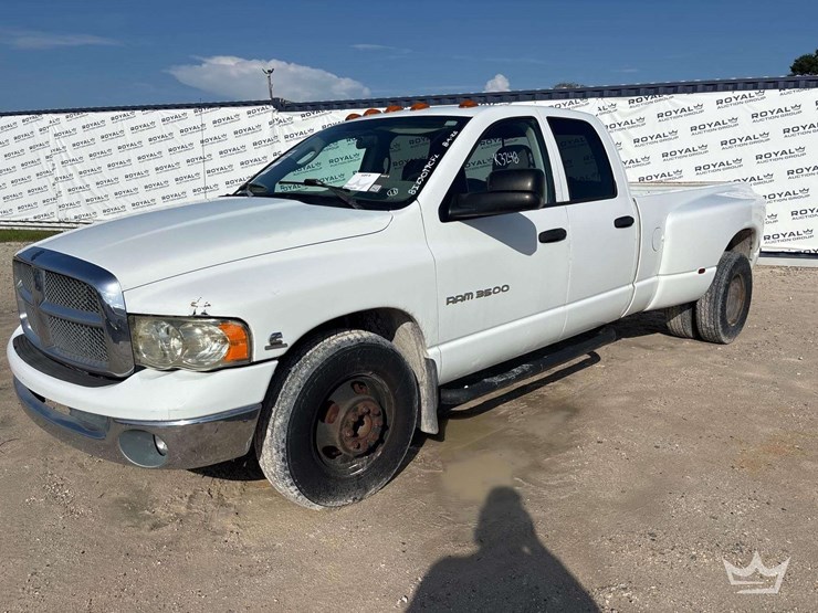 2003-dodge-ram-3500-image-1