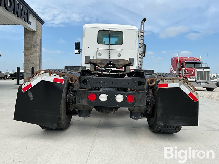 2015-kenworth-t680-image-6