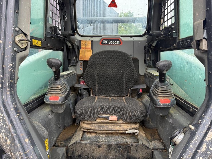 2020-bobcat-t76-image-12