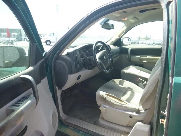 2008-chevrolet-2500-image-5