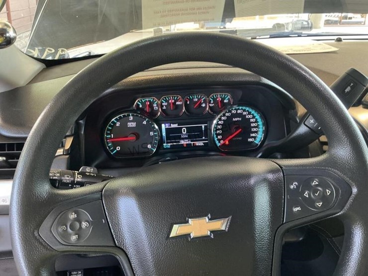 2019-chevrolet-tahoe-image-16