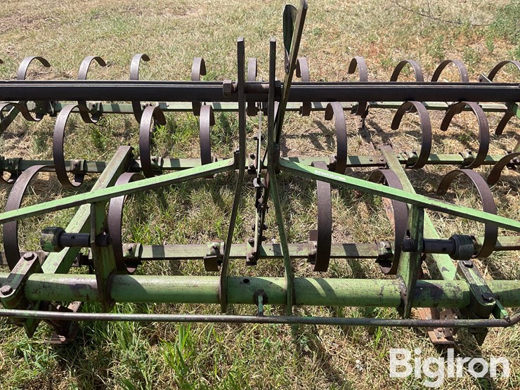 john-deere-3-pt-3-bar-spring-tooth-image-9
