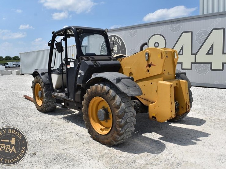 2014-caterpillar-th407c-image-13