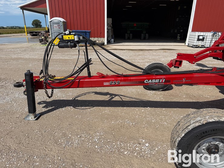 2018-case-ih-255-image-12