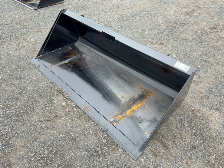 66"-gp-bucket-image-1
