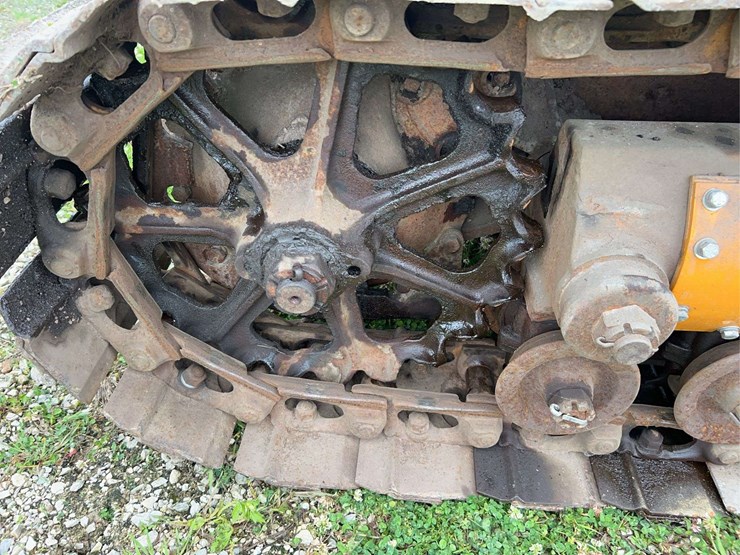 cletrac-25-crawler-image-48