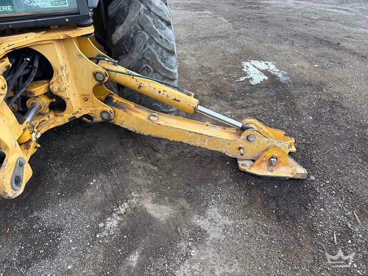 2015-deere-410l-image-8