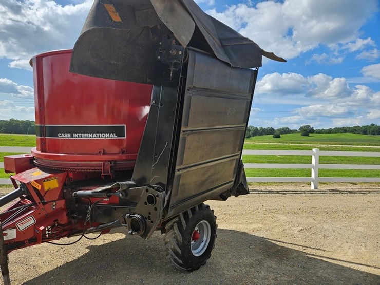 case-ih-8610-image-13