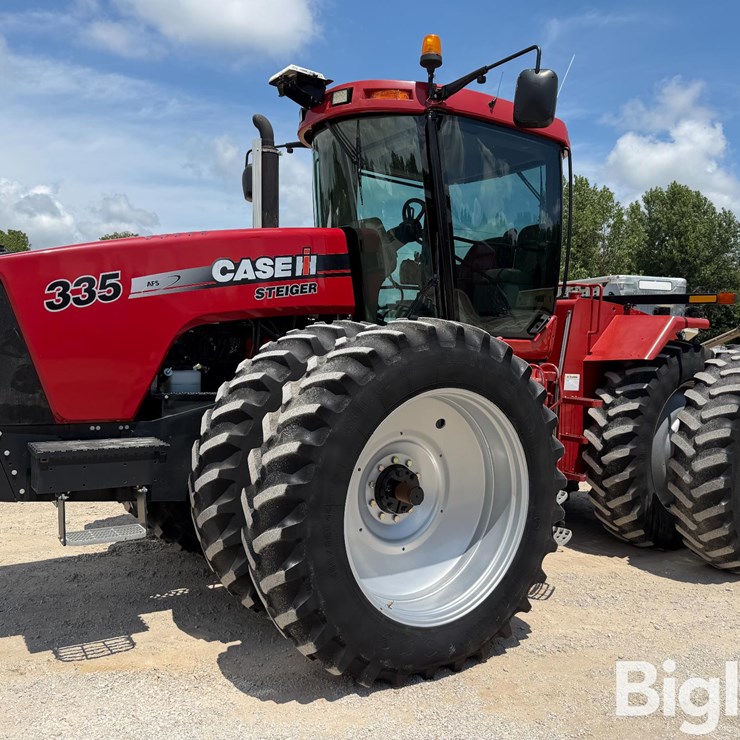 2011 Case IH Steiger 335 4WD Tractor