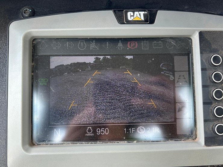 2016-caterpillar-d4k2-lgp-image-26
