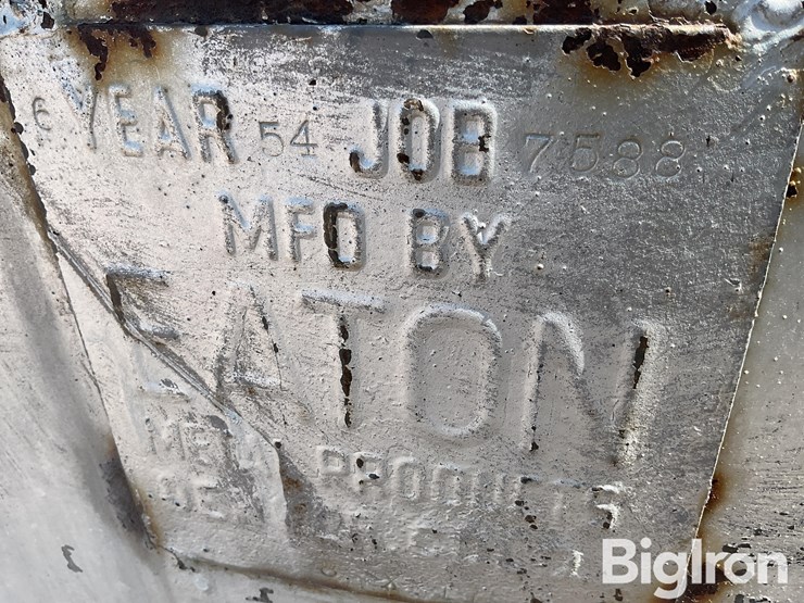 1954-eaton-upright-fuel-tank-image-19
