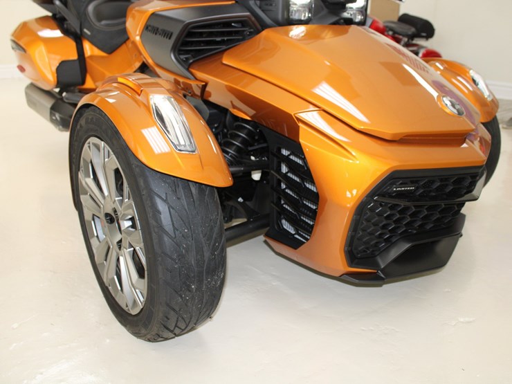 #148-•-offered-at-no-reserve-|-2024-can-am-spyder-f3-limited-image-5