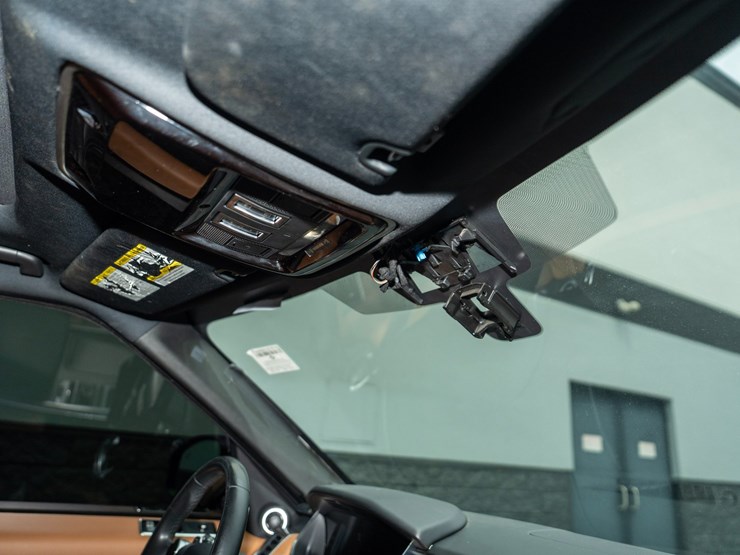 2022-land-rover-range-rover-image-54