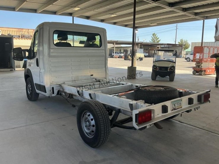2019-dodge-3500-image-5