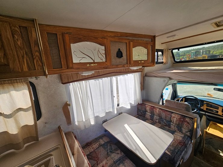 1994-ford-e350-image-14
