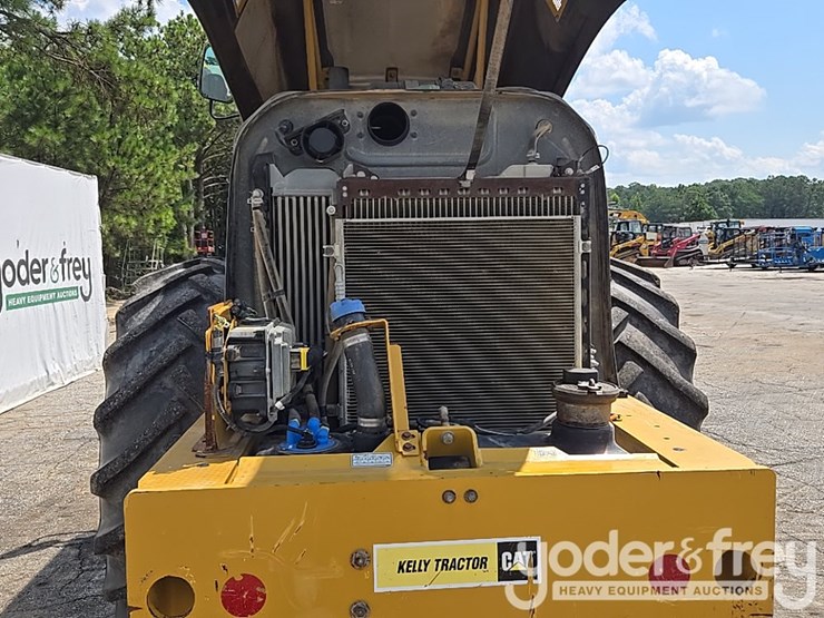 2020-caterpillar-cs56b-image-20