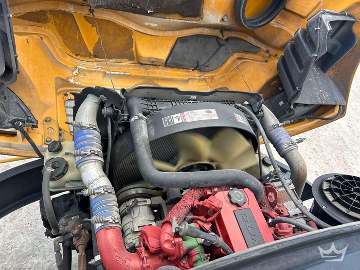 2016-freightliner-b2-image-7